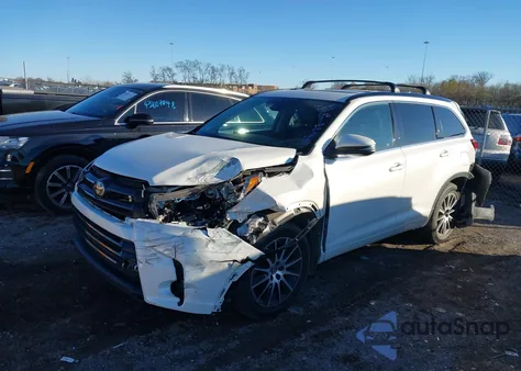2018 Toyota Highlander Se from USA, damaged, VIN 5TDJZRFH3JS544583